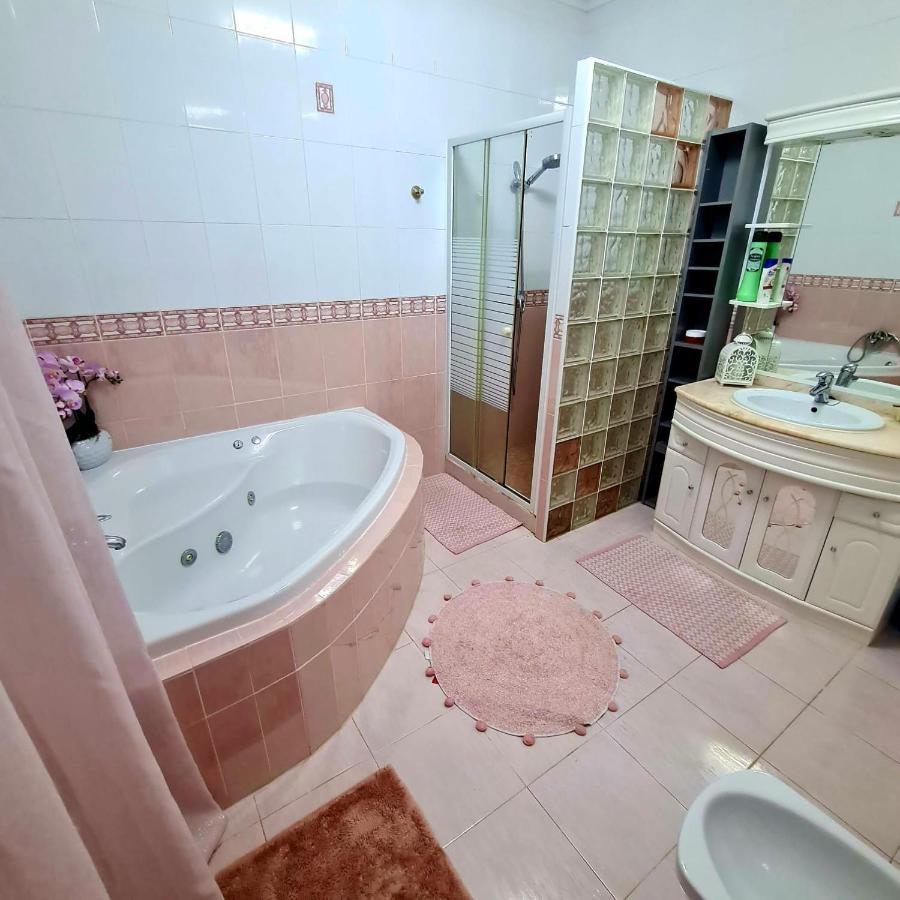 Chateau Angelique Guest House Valencia Ngoại thất bức ảnh