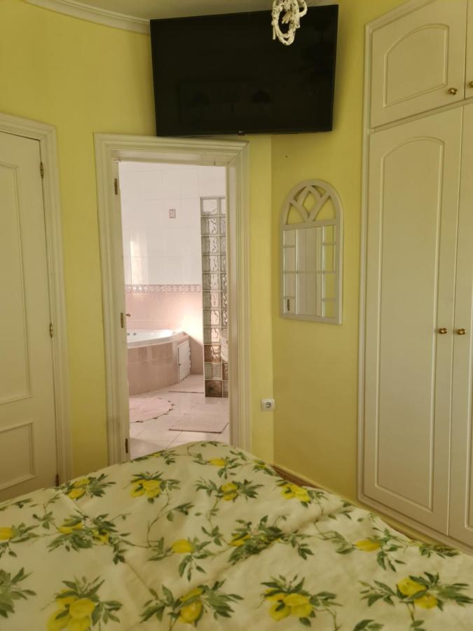 Chateau Angelique Guest House Valencia Ngoại thất bức ảnh